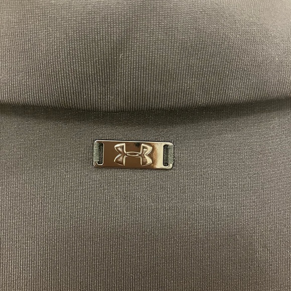 Under Armour Women’s Fitted Golf T Shirt Size XS - Picture 7 of 7